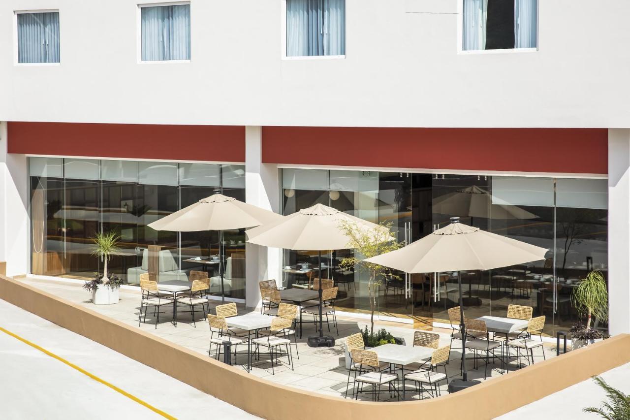Fiesta Inn Guadalajara Periferico Poniente Zapopan Exterior foto